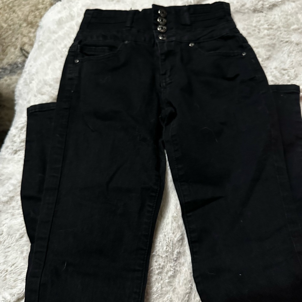 Stylish High-Rise Black Jeans
